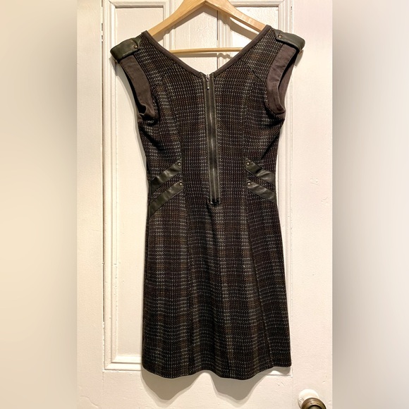 Plaid mini dress - Picture 3 of 4